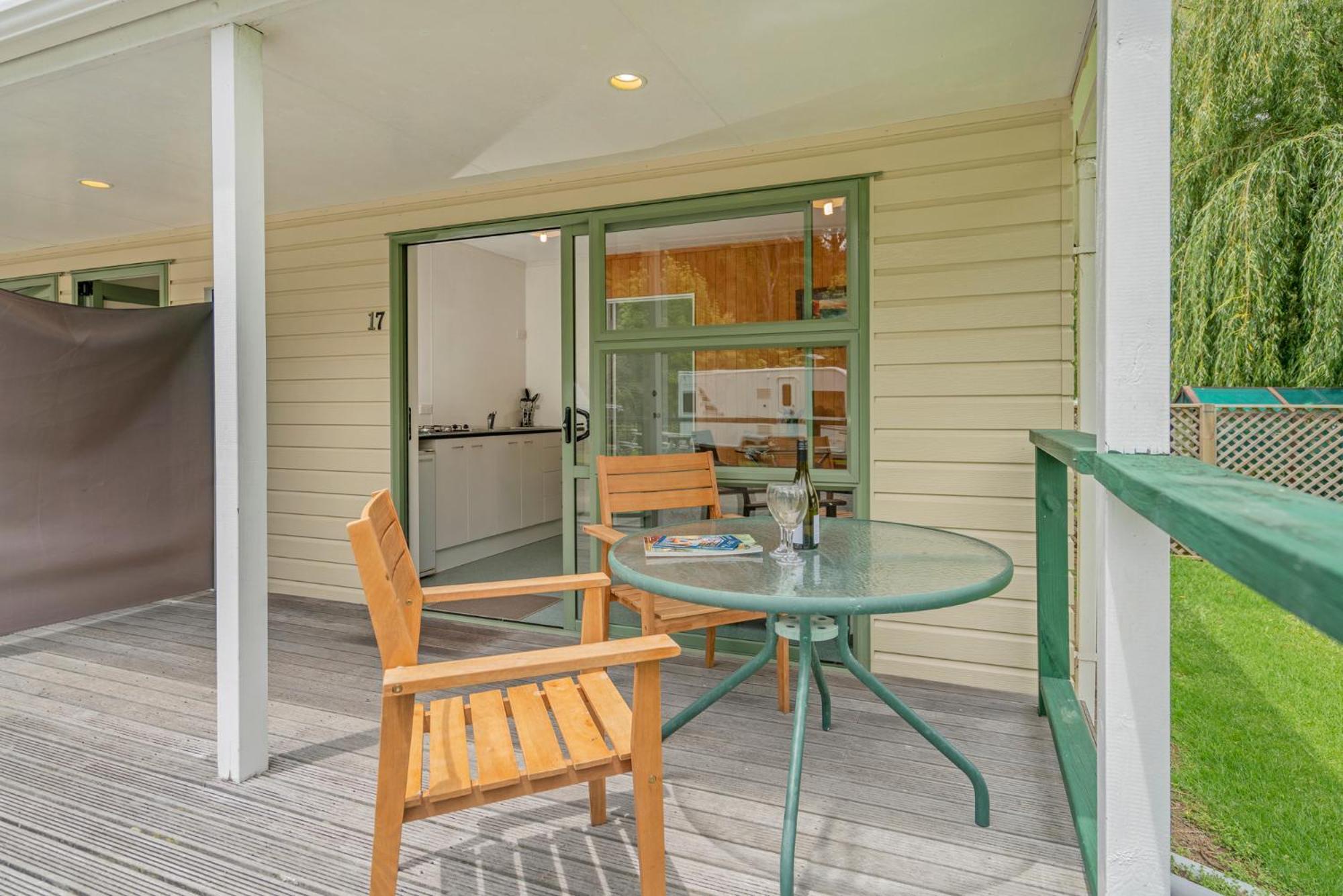 Coromandel Shelly Beach Top 10 Holiday Park חדר תמונה