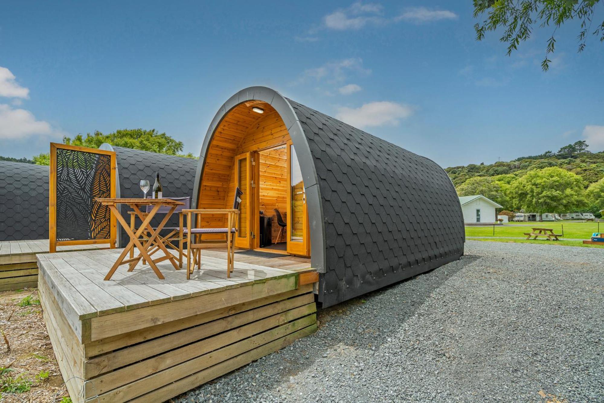 Coromandel Shelly Beach Top 10 Holiday Park חדר תמונה