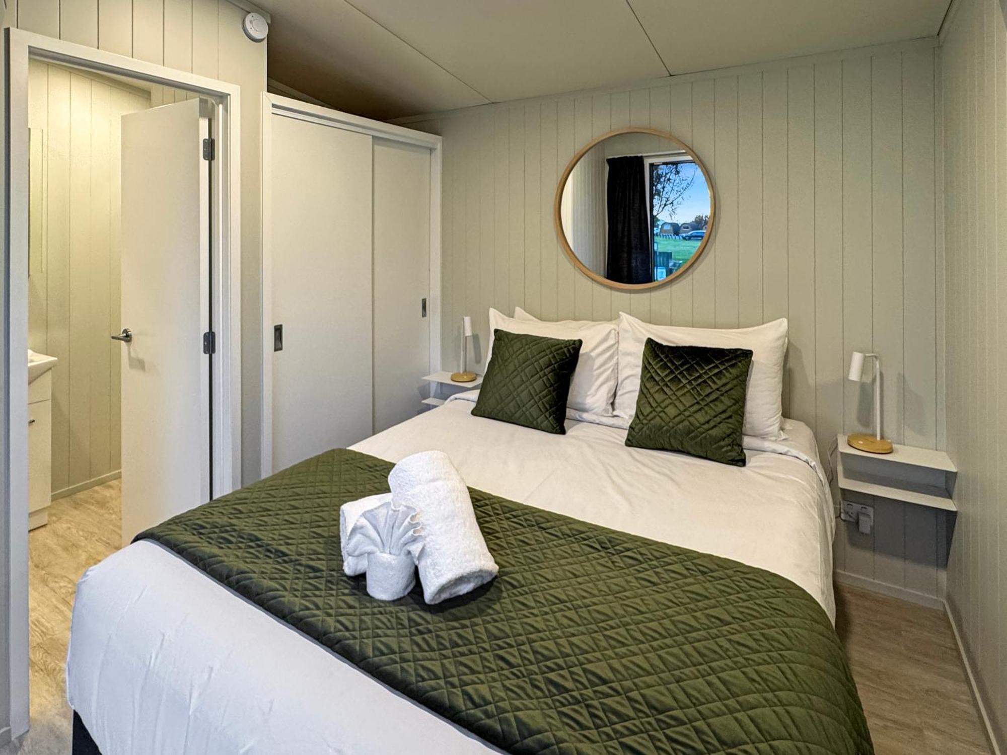 Coromandel Shelly Beach Top 10 Holiday Park מראה חיצוני תמונה